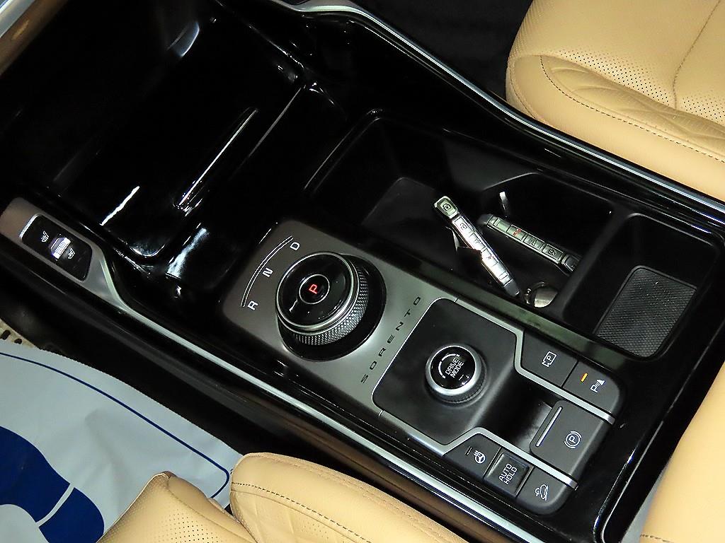 KIA Sorento - Vista 12