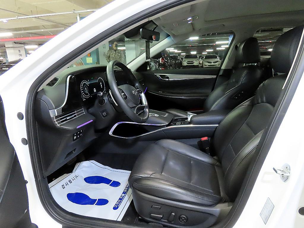 HYUNDAI Grandeur - Vista 6