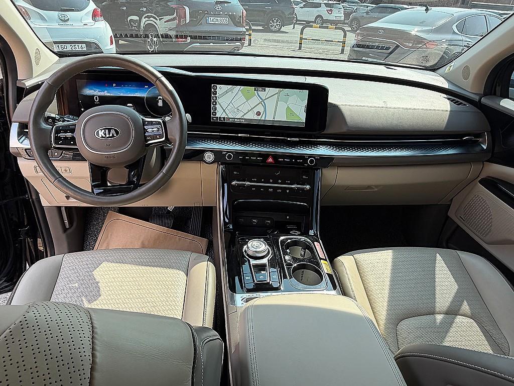 KIA Carnival - Vista 5