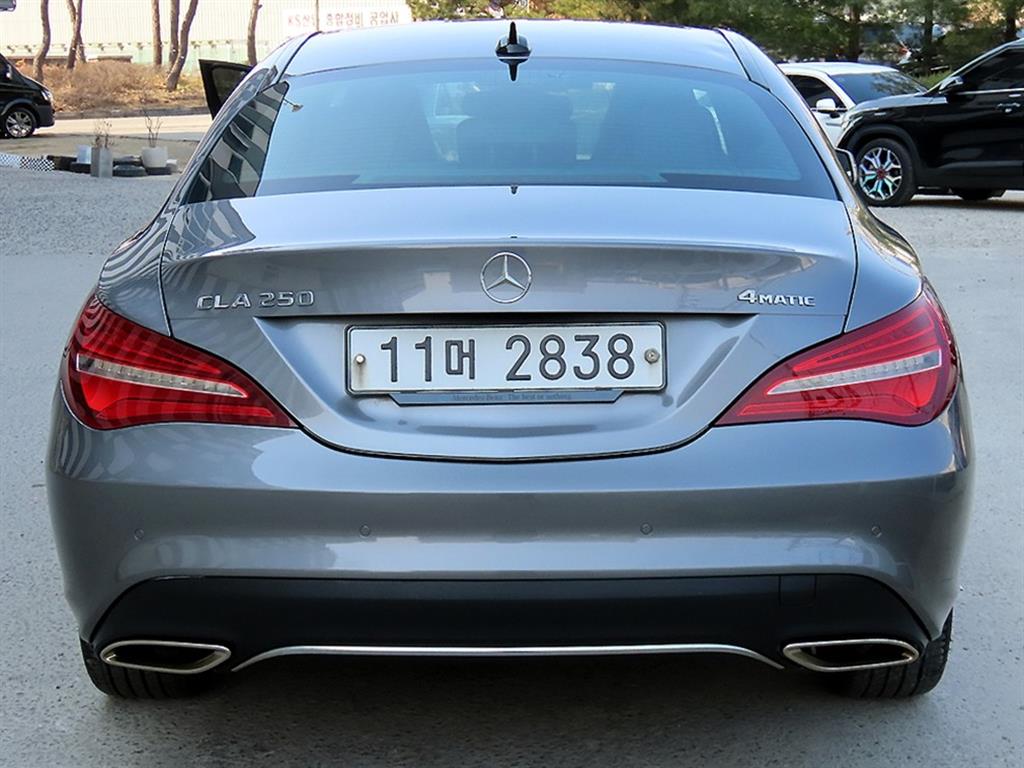 Mercedes Benz CLA Class - Vista 4