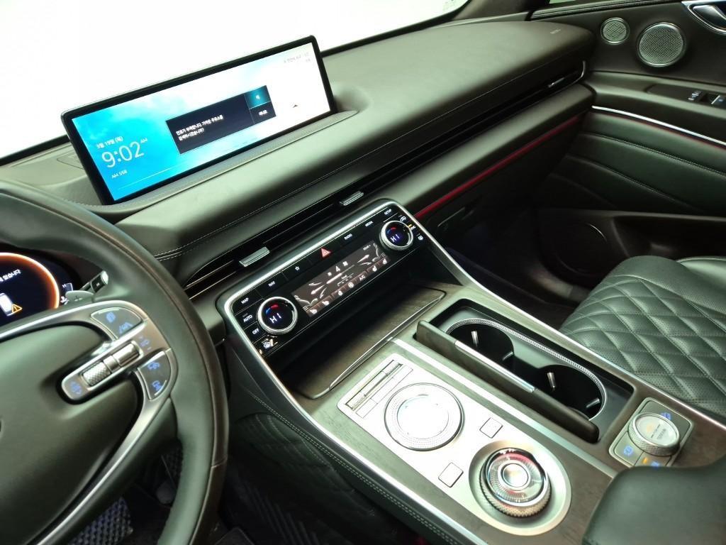 Genesis GV80 - Vista 10