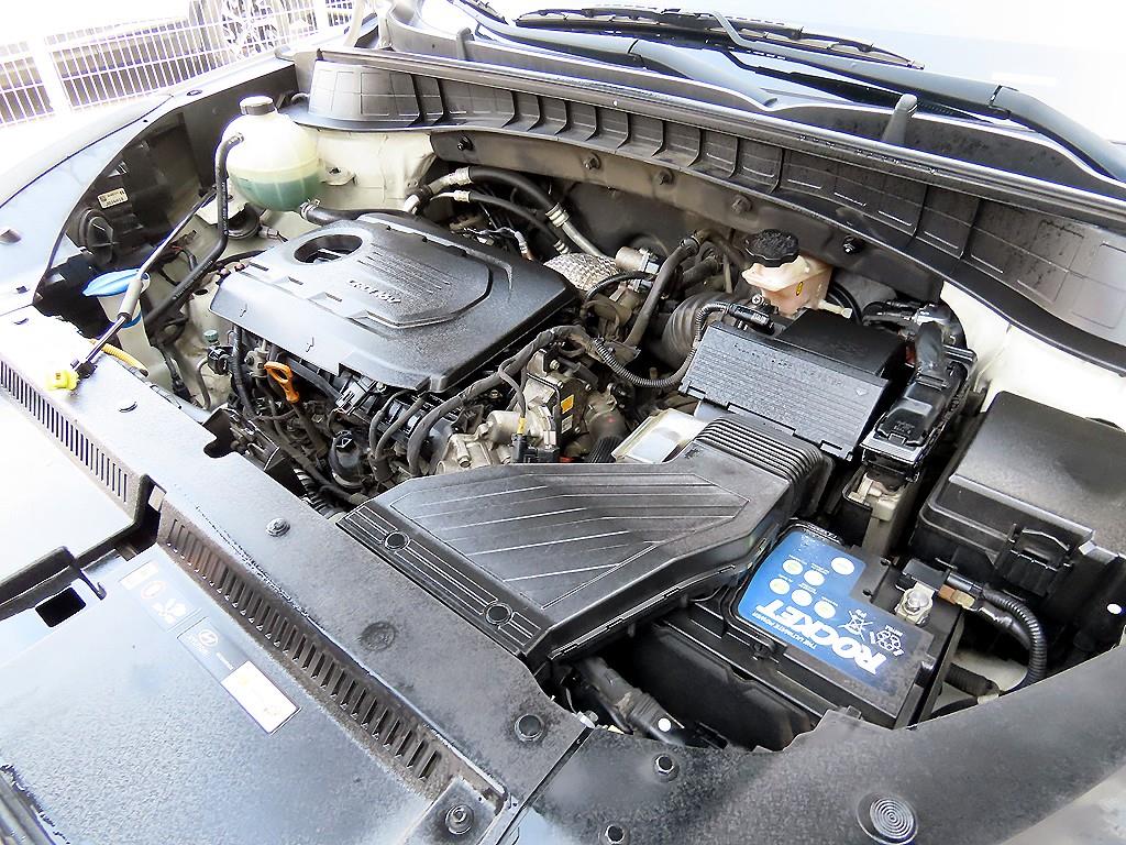 HYUNDAI Tucson 2018 Blanco - Importación desde Corea - HF Imports Iquique - Foto 18