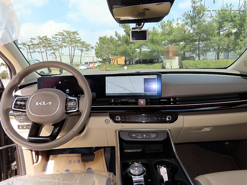 KIA Carnival - Vista 7