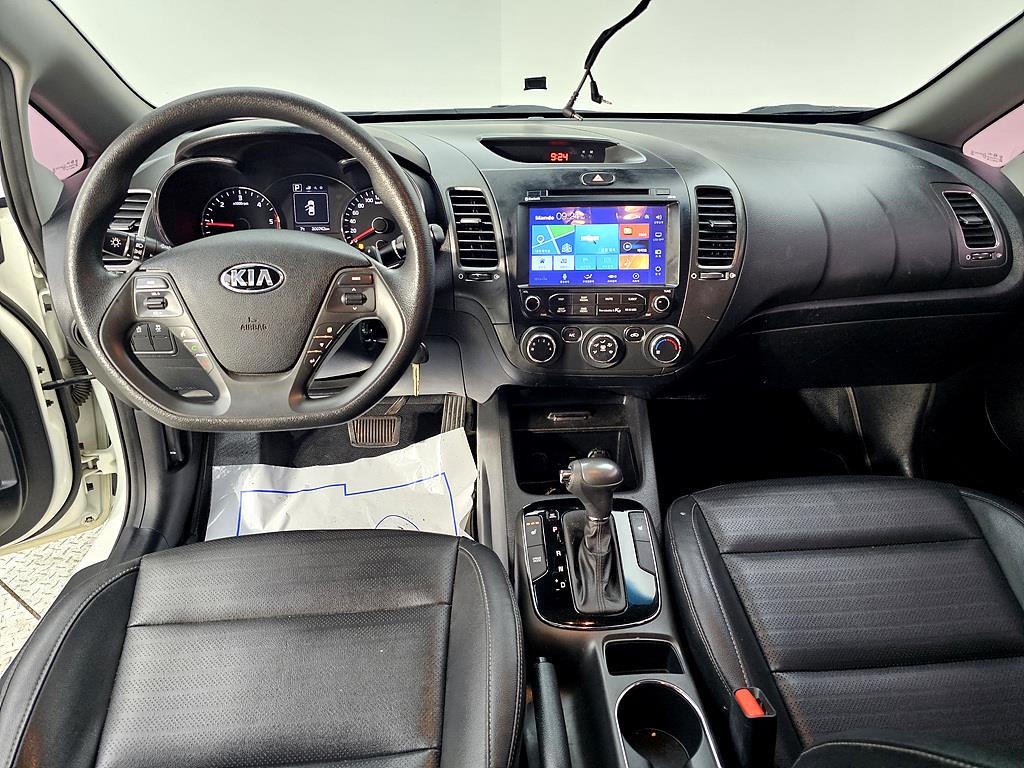 KIA K3 - Vista 5