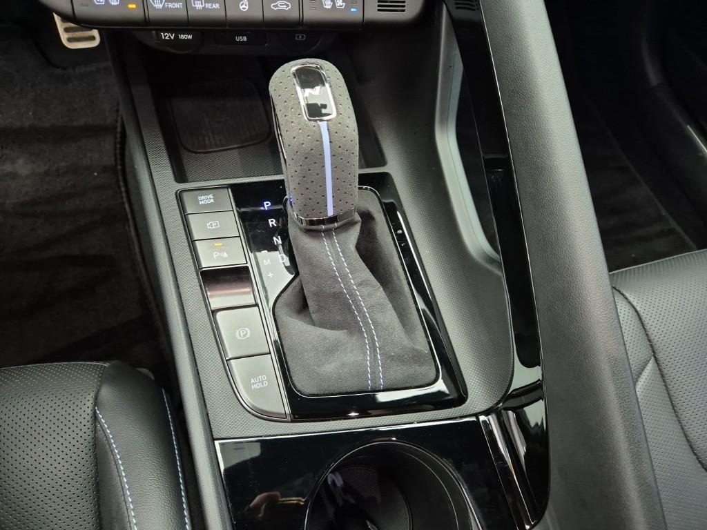 HYUNDAI Avante - Vista 8