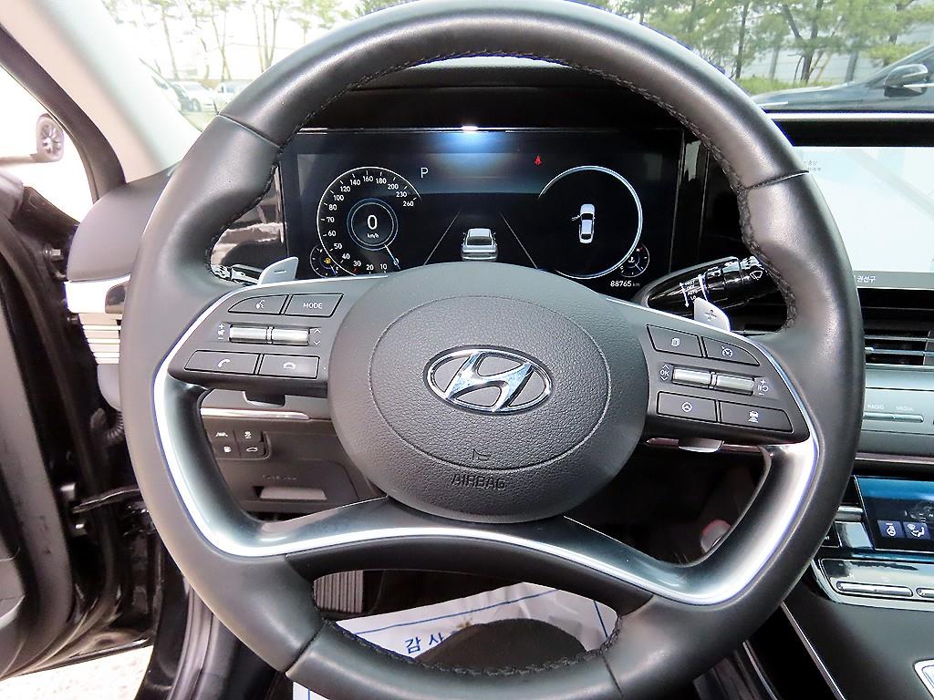 HYUNDAI Grandeur - Vista 8