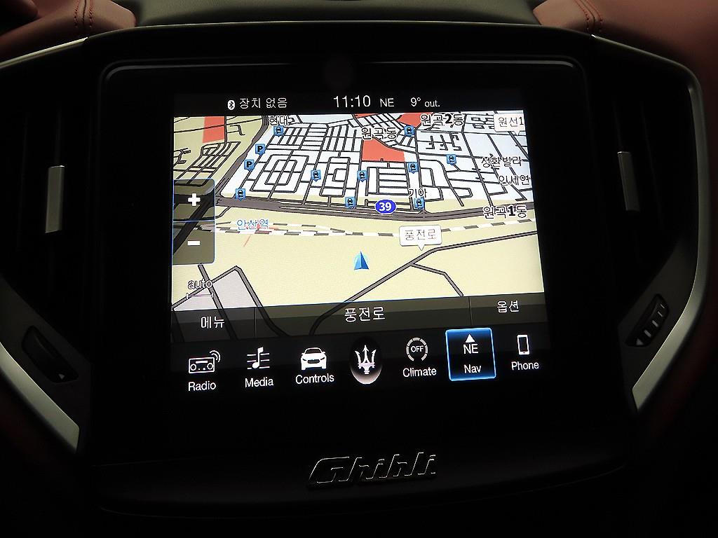 Maserati Ghibli - Vista 9