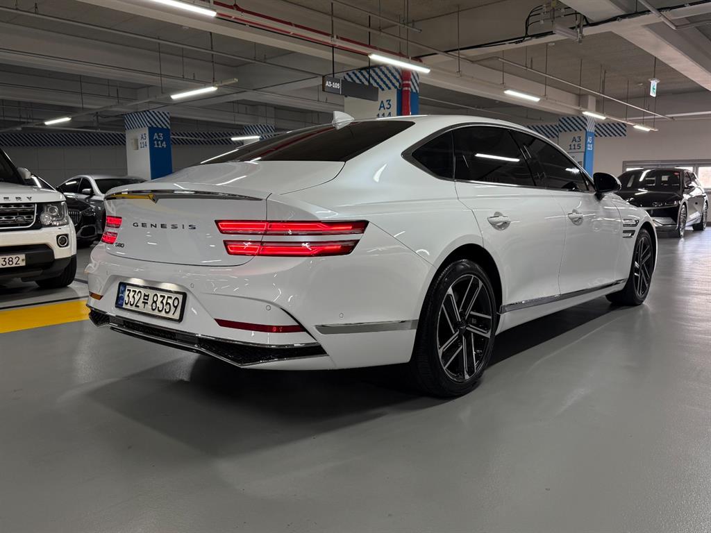 Genesis G80 - Vista 4