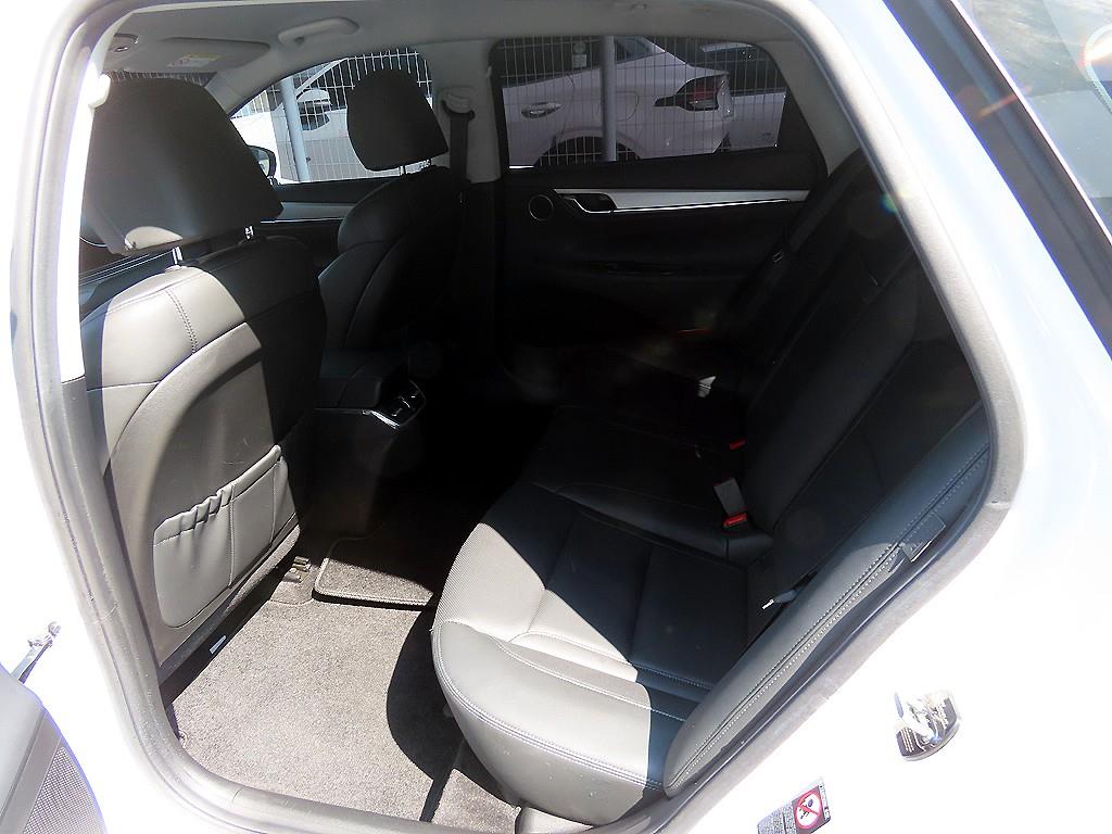 HYUNDAI Grandeur - Vista 7