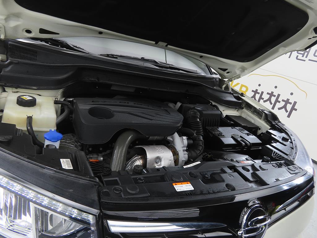 Ssangyong Tivoli 2022 Blanco - Importación desde Corea - HF Imports Iquique - Foto 19