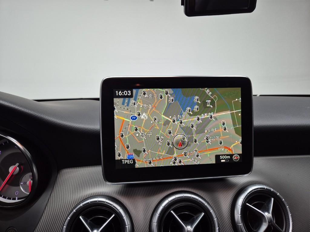 Mercedes Benz CLA Class 2016 Blanco - Importación desde Corea - HF Imports Iquique - Foto 14