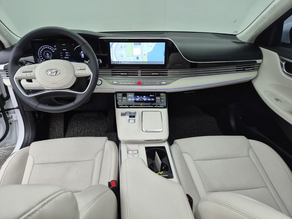 HYUNDAI Grandeur - Vista 5