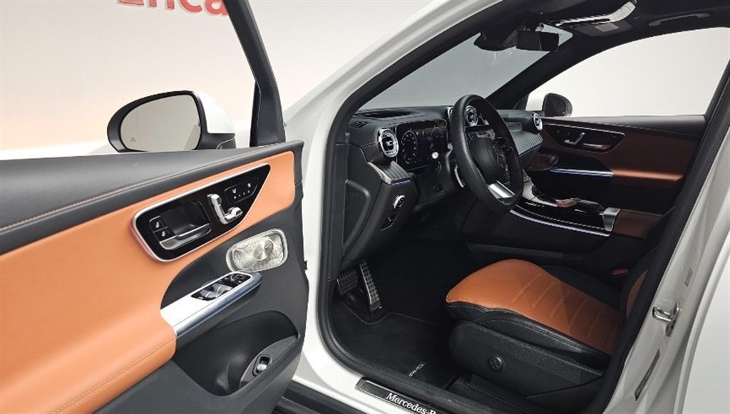 Mercedes Benz GLC Class - Vista 11