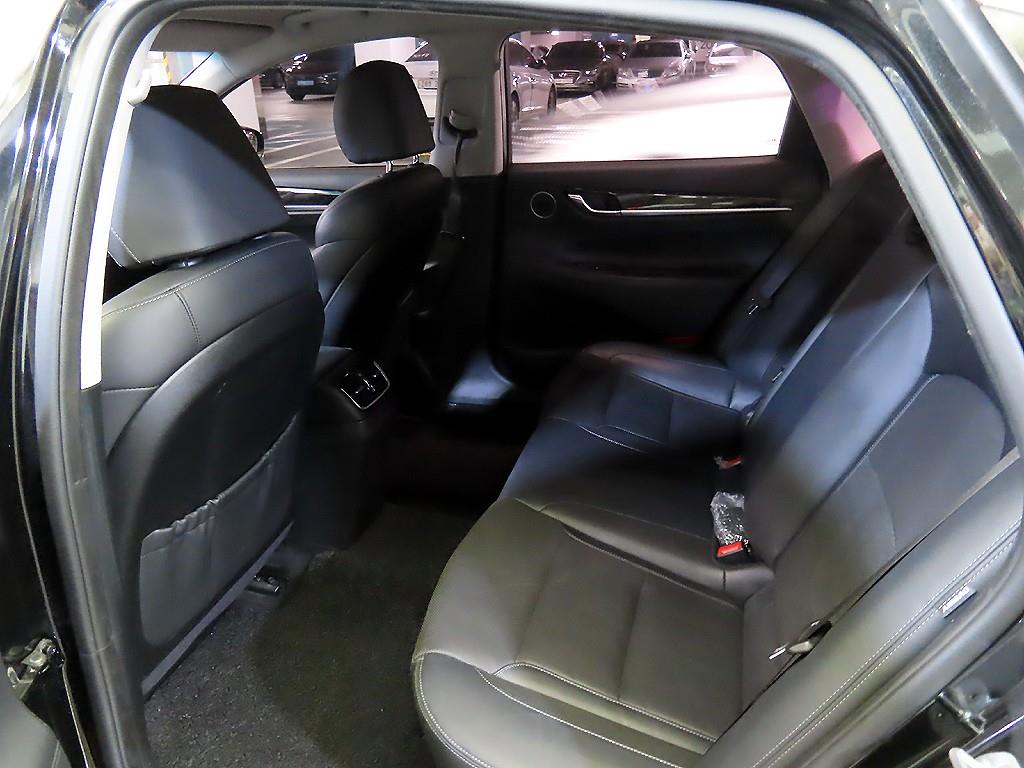 HYUNDAI Grandeur - Vista 7