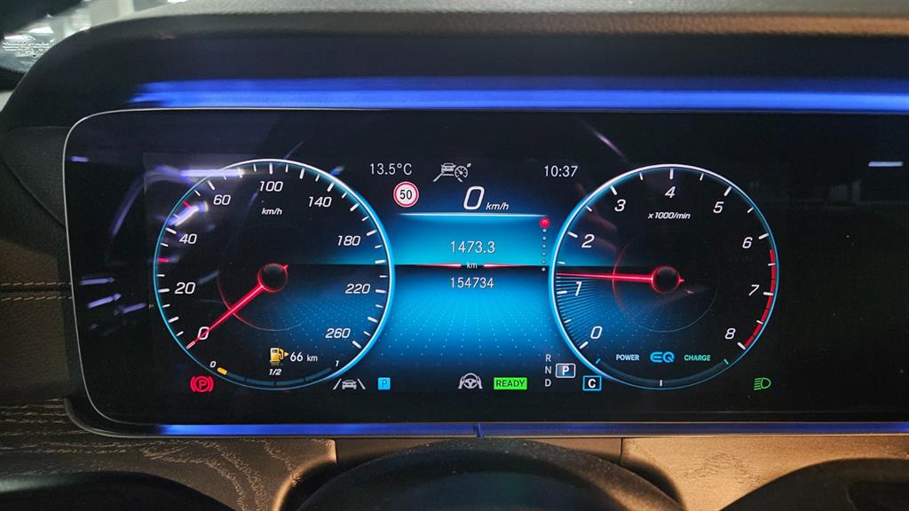 Mercedes Benz E class - Vista 4