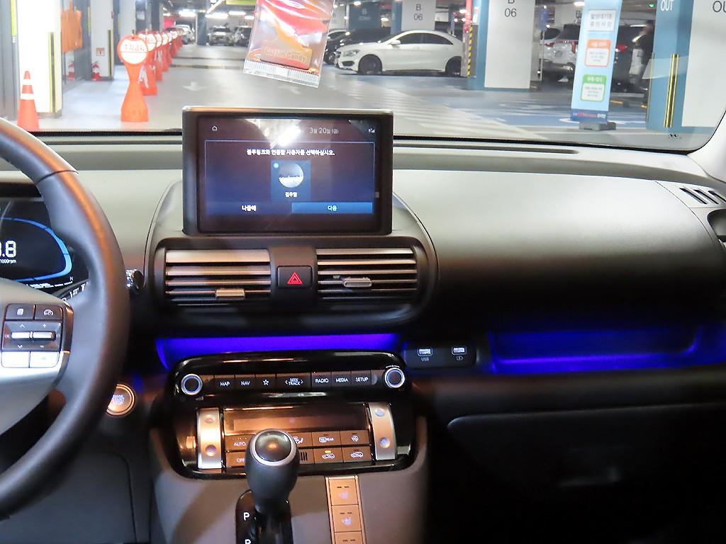 HYUNDAI Casper - Vista 11