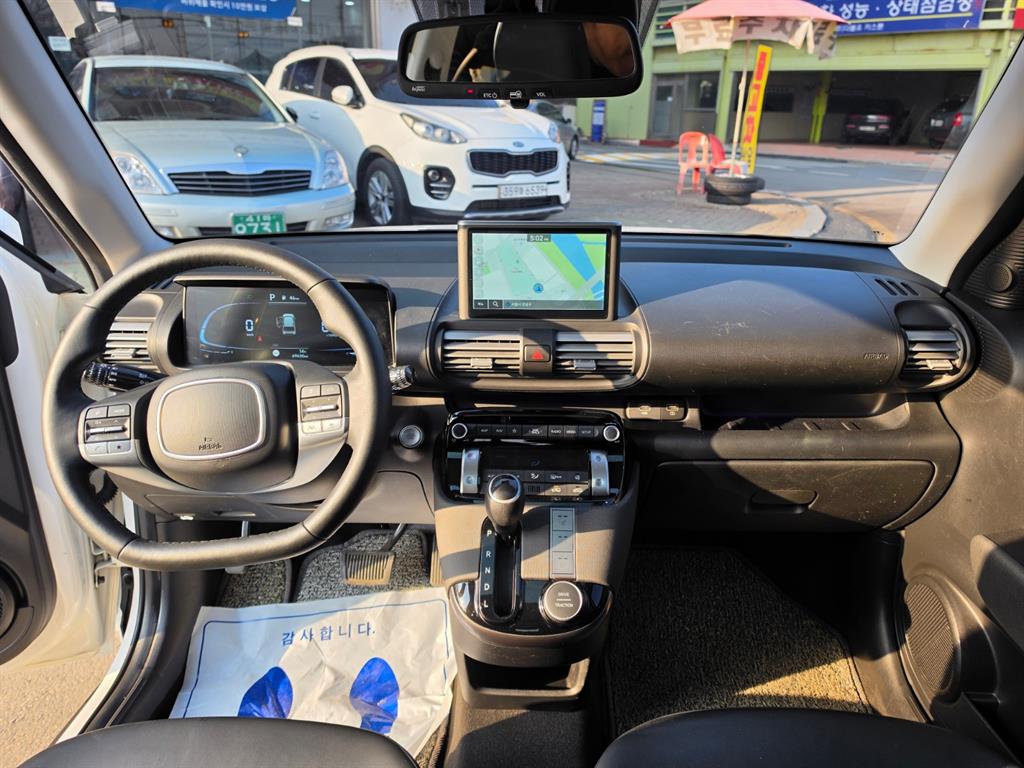 HYUNDAI Casper - Vista 12