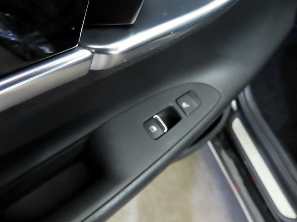 HYUNDAI Grandeur 2018 Negro - Importación desde Corea - HF Imports Iquique - Foto 17