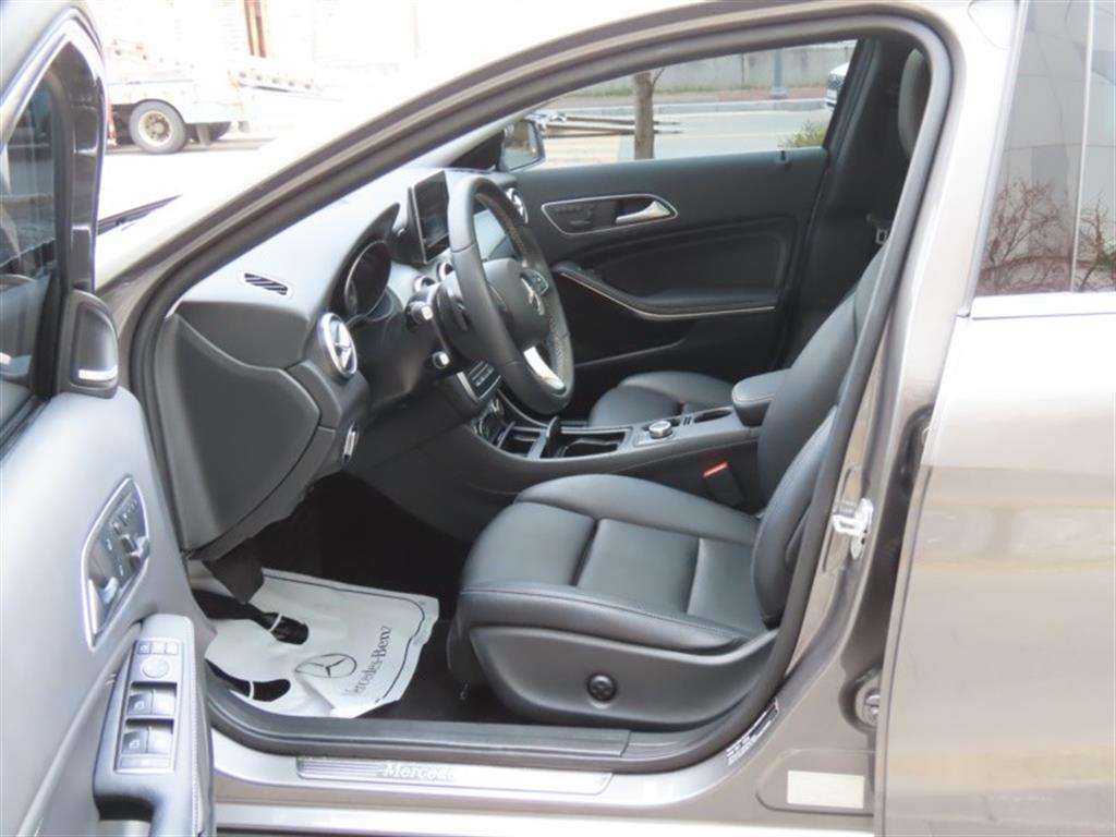 Mercedes Benz GLA Class 2017 Gris - Importación desde Corea - HF Imports Iquique - Foto 13