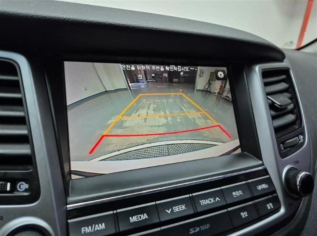 HYUNDAI Tucson 2017 Blanco - Importación desde Corea - HF Imports Iquique - Foto 14