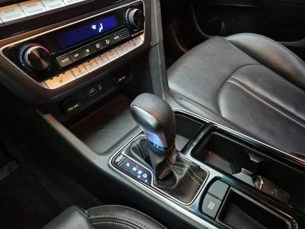 HYUNDAI Sonata - Vista 8