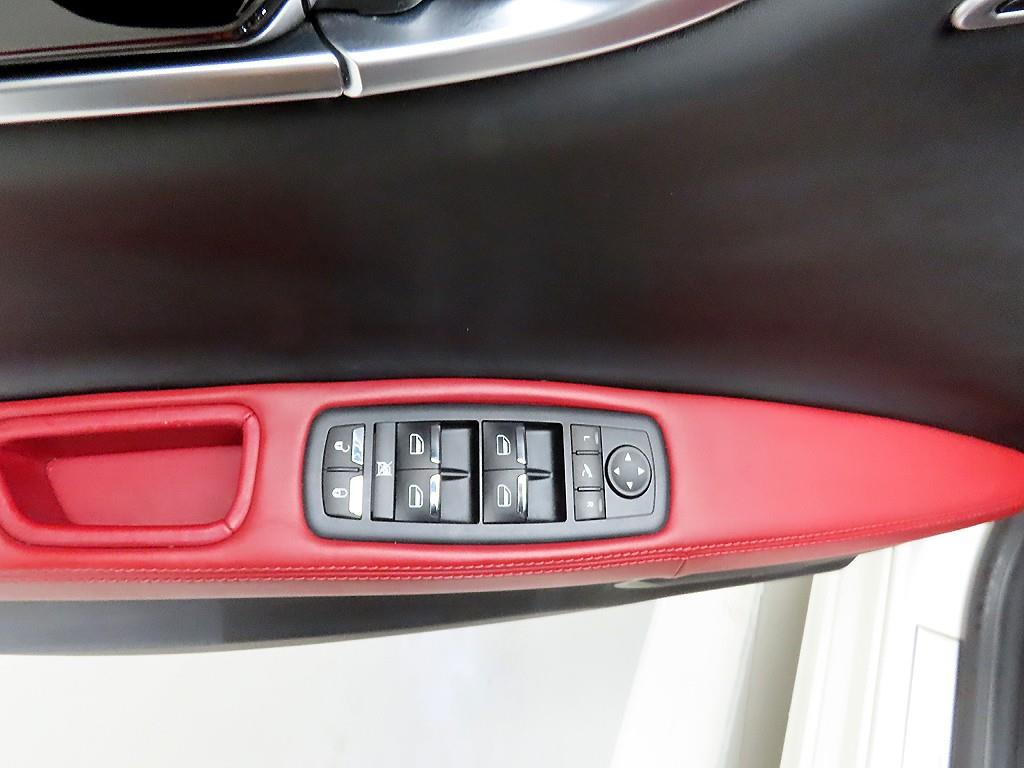 Maserati Ghibli - Vista 11