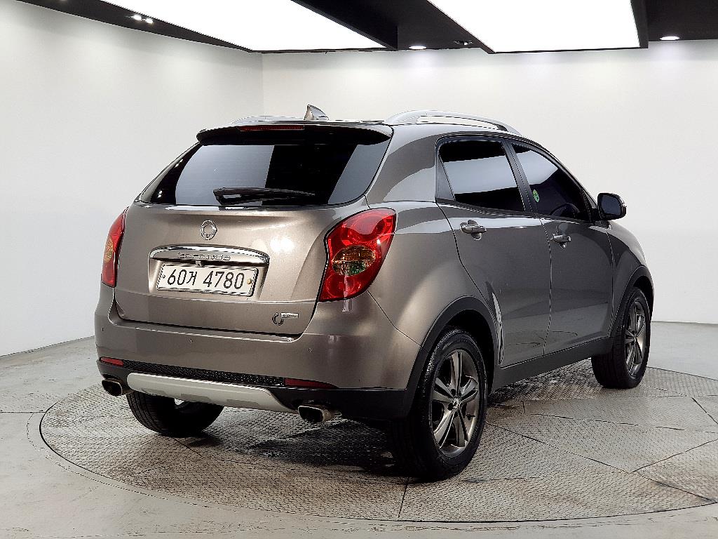 Ssangyong Korando - Vista 4