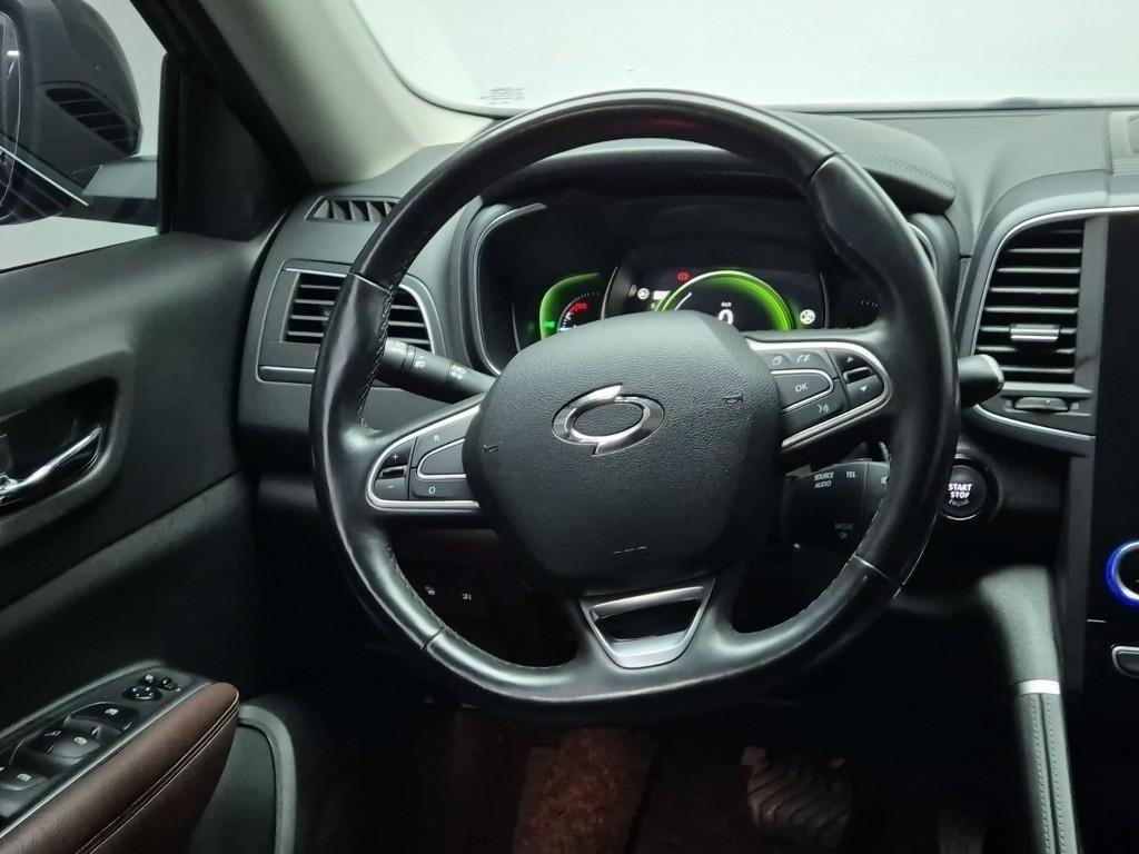 SAMSUNG QM6 - Vista 9