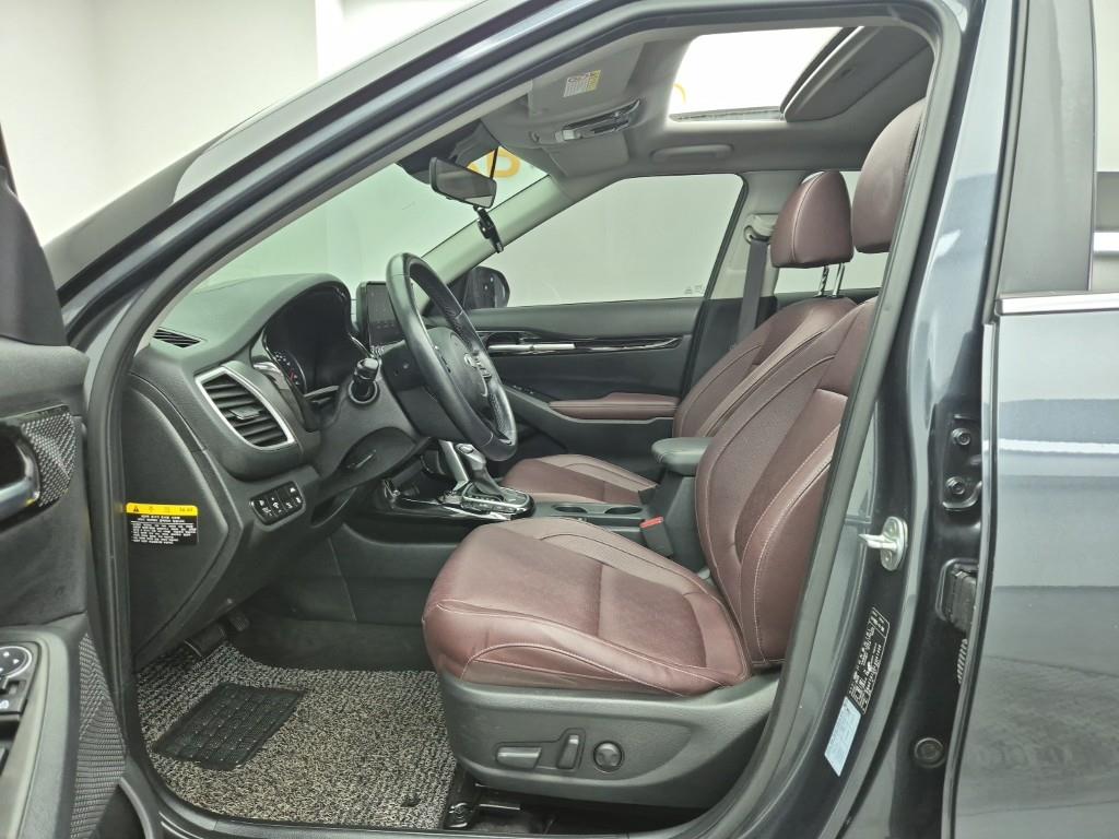 KIA Seltos - Vista 11