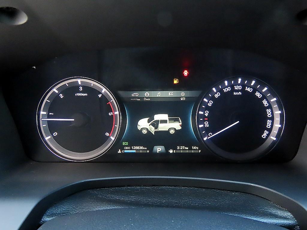 Ssangyong Rexton - Vista 9