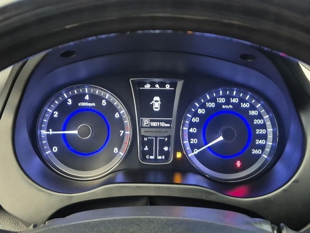 HYUNDAI Grandeur - Vista 6