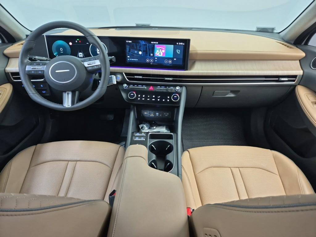 HYUNDAI Sonata - Vista 7