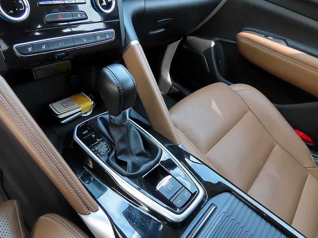 SAMSUNG QM6 - Vista 10