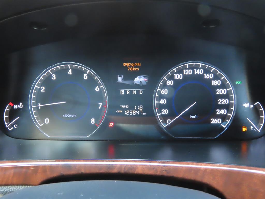 HYUNDAI Equus 2012 Negro - Importación desde Corea - HF Imports Iquique - Foto 11