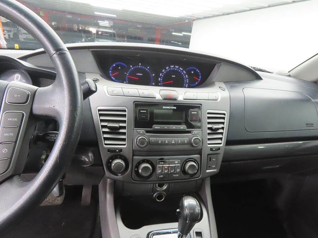 Ssangyong Korando - Vista 10