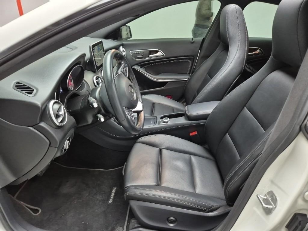 Mercedes Benz CLA Class - Vista 11