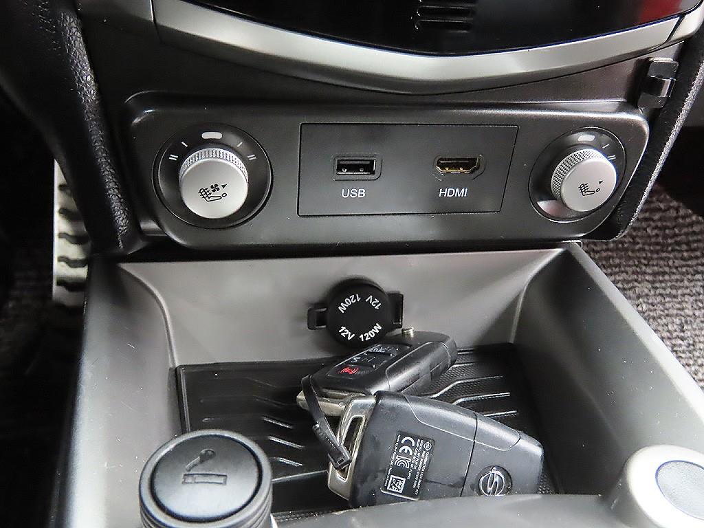 Ssangyong Tivoli 2015 Rojo - Importación desde Corea - HF Imports Iquique - Foto 13