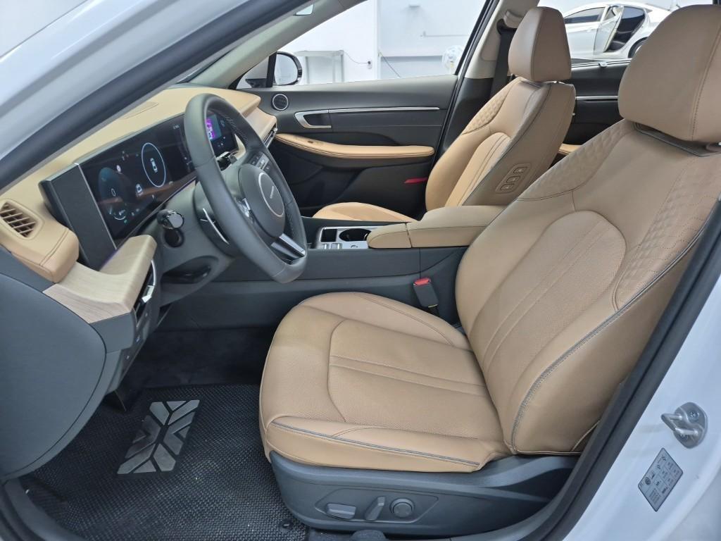 HYUNDAI Sonata - Vista 9