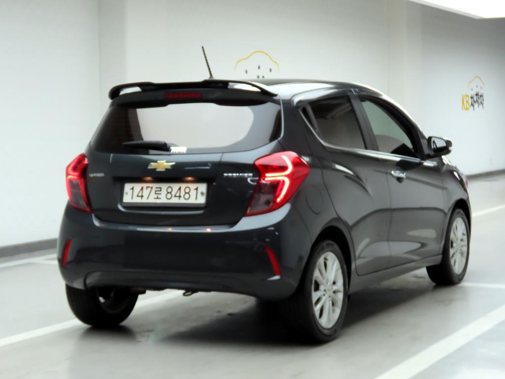 Chevrolet Spark - Vista 4