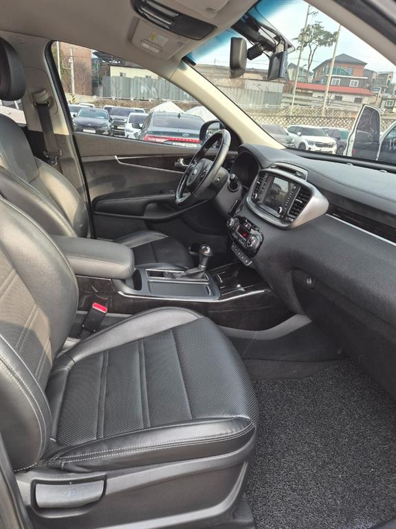 KIA Sorento 2017 Gris - Importación desde Corea - HF Imports Iquique - Foto 18