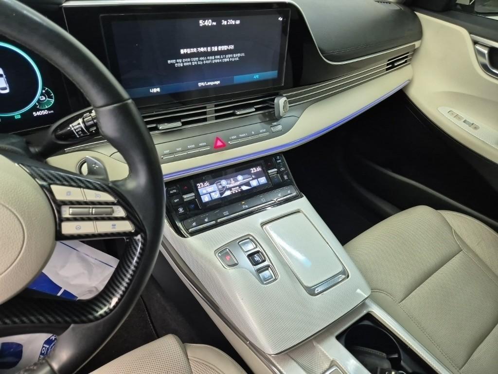 HYUNDAI Grandeur - Vista 5