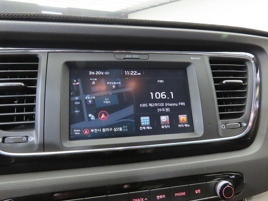 KIA Carnival - Vista 11