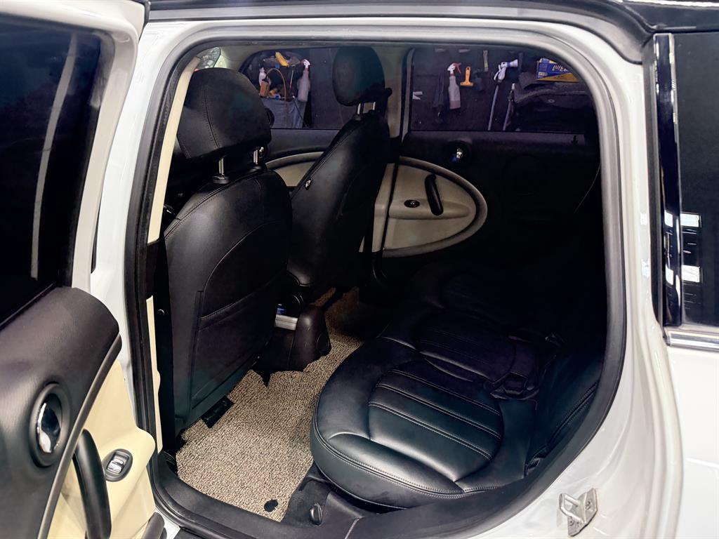 Mini Countryman - Vista 8