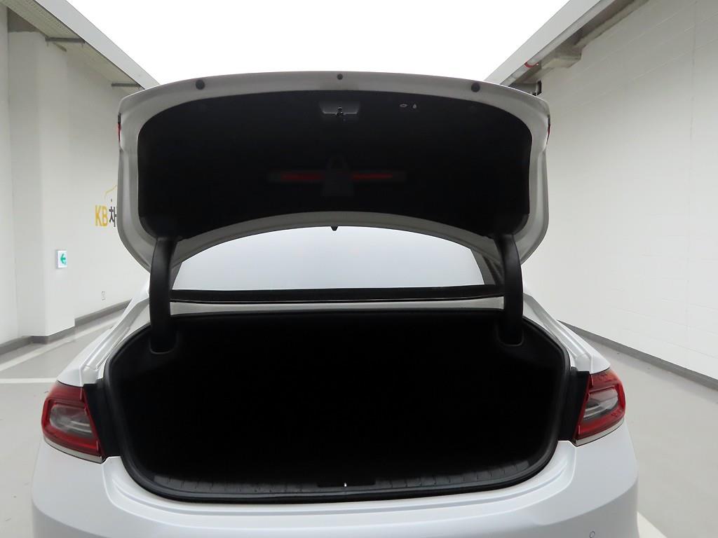 HYUNDAI Grandeur - Vista 5