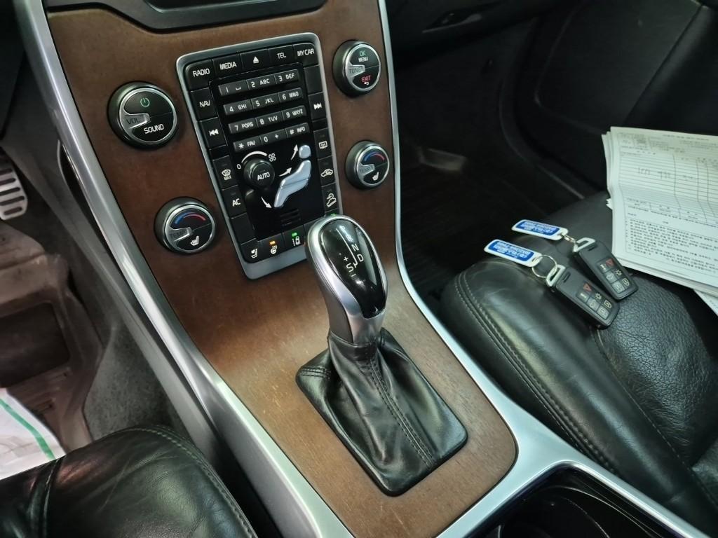 Volvo XC70 - Vista 8