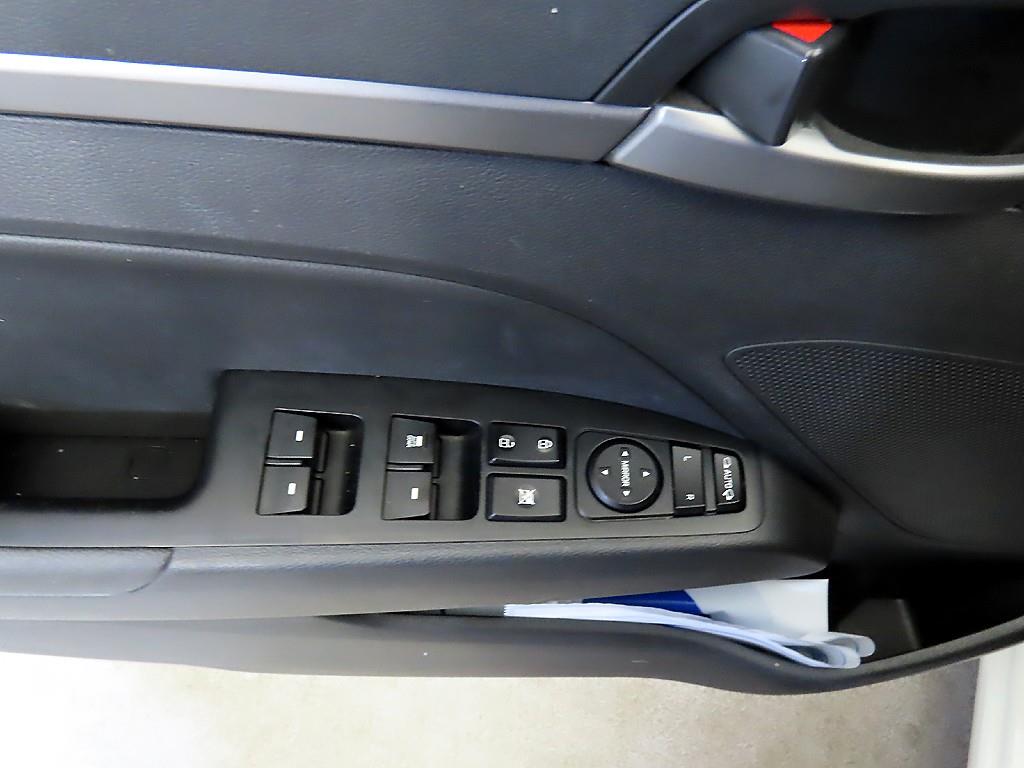 HYUNDAI Avante 2018 Blanco - Importación desde Corea - HF Imports Iquique - Foto 16