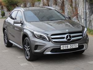Mercedes Benz GLA Class - Vista 4
