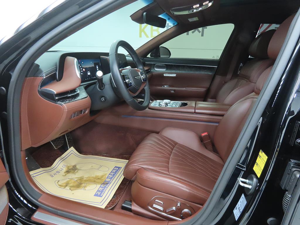 Genesis G90 - Vista 5