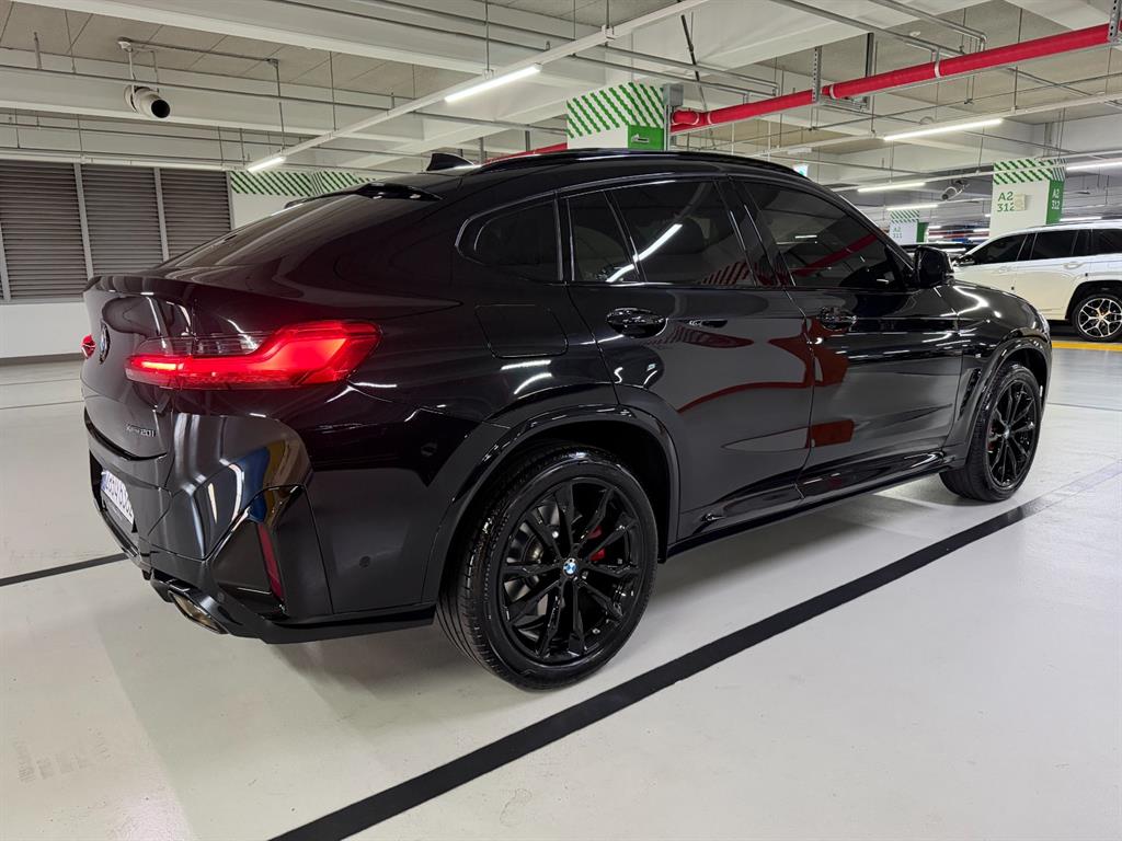 BMW X4 - Vista 4
