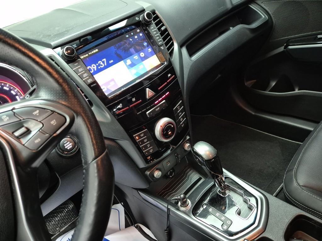 Ssangyong Tivoli - Vista 10